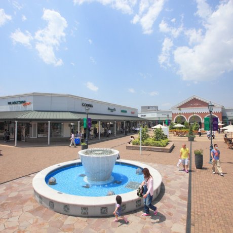 Sano Premium Outlets® - 在日本的购物天堂 Sano Premium Outlets® - 在日本的购物天堂